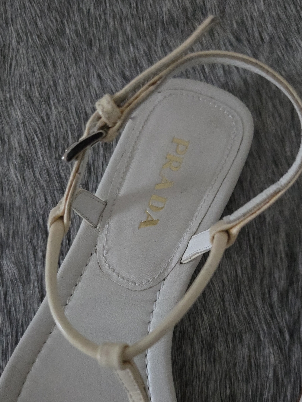 Prada White Leather Minimalist T-Strap Flat Sandals Size EU 36 US 6 - Picture 5 of 10